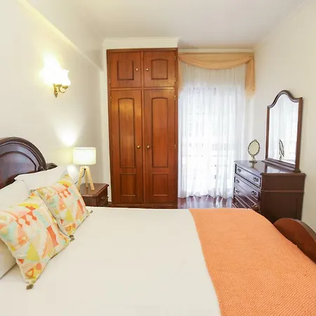 Like-home-t4-bright Benfica Apt-terrace * Lizbona