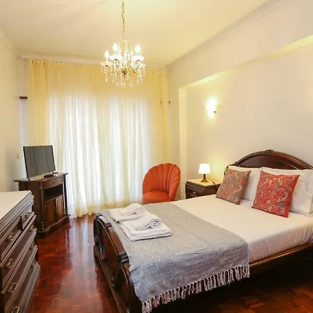 Like-home-t4-bright Benfica Apt-terrace Apartament *